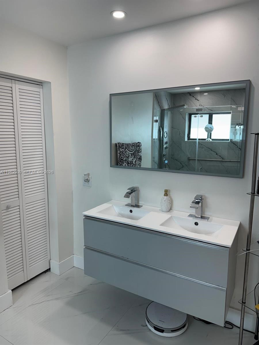 19234 SW 121st Ct Miami, FL 33177