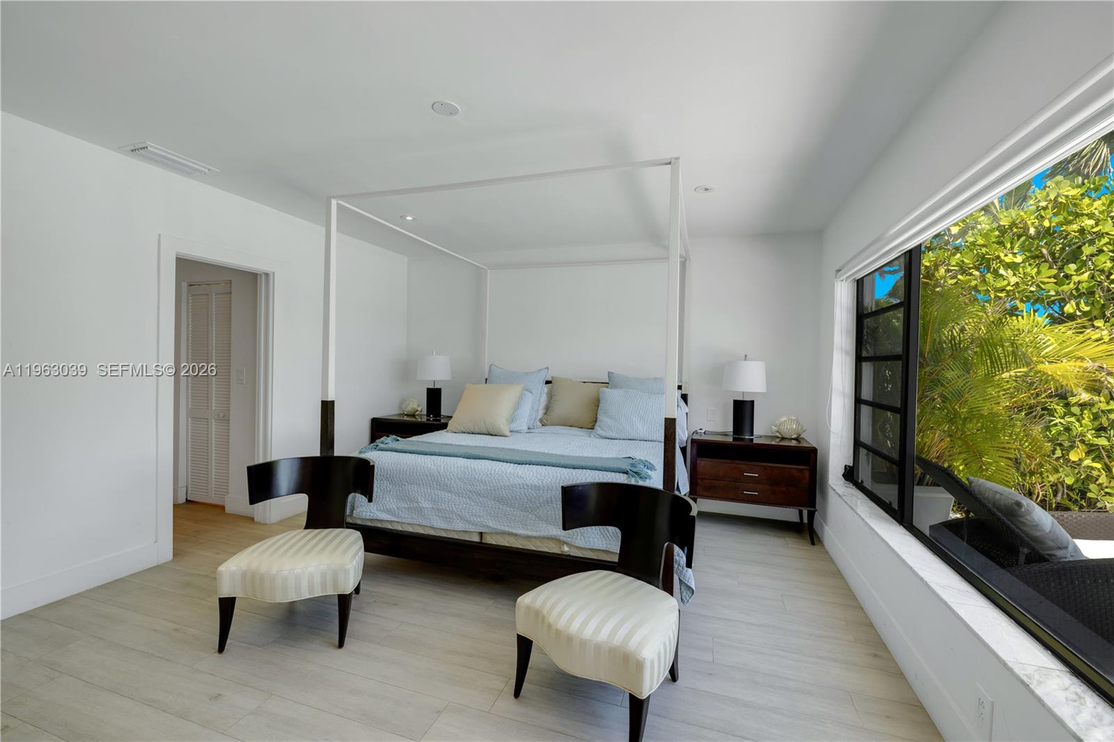 1405 Stillwater Dr Miami Beach, FL 33141