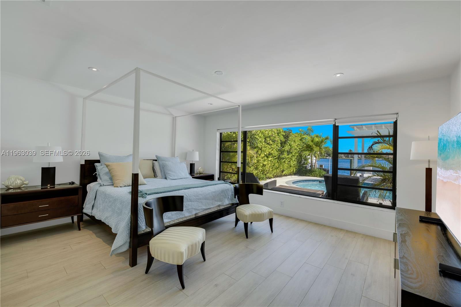 1405 Stillwater Dr Miami Beach, FL 33141