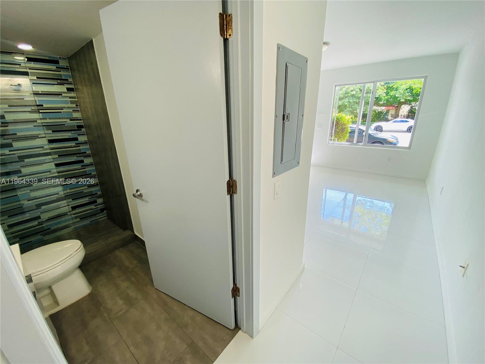 801 15th St #102 Miami Beach, FL 33139