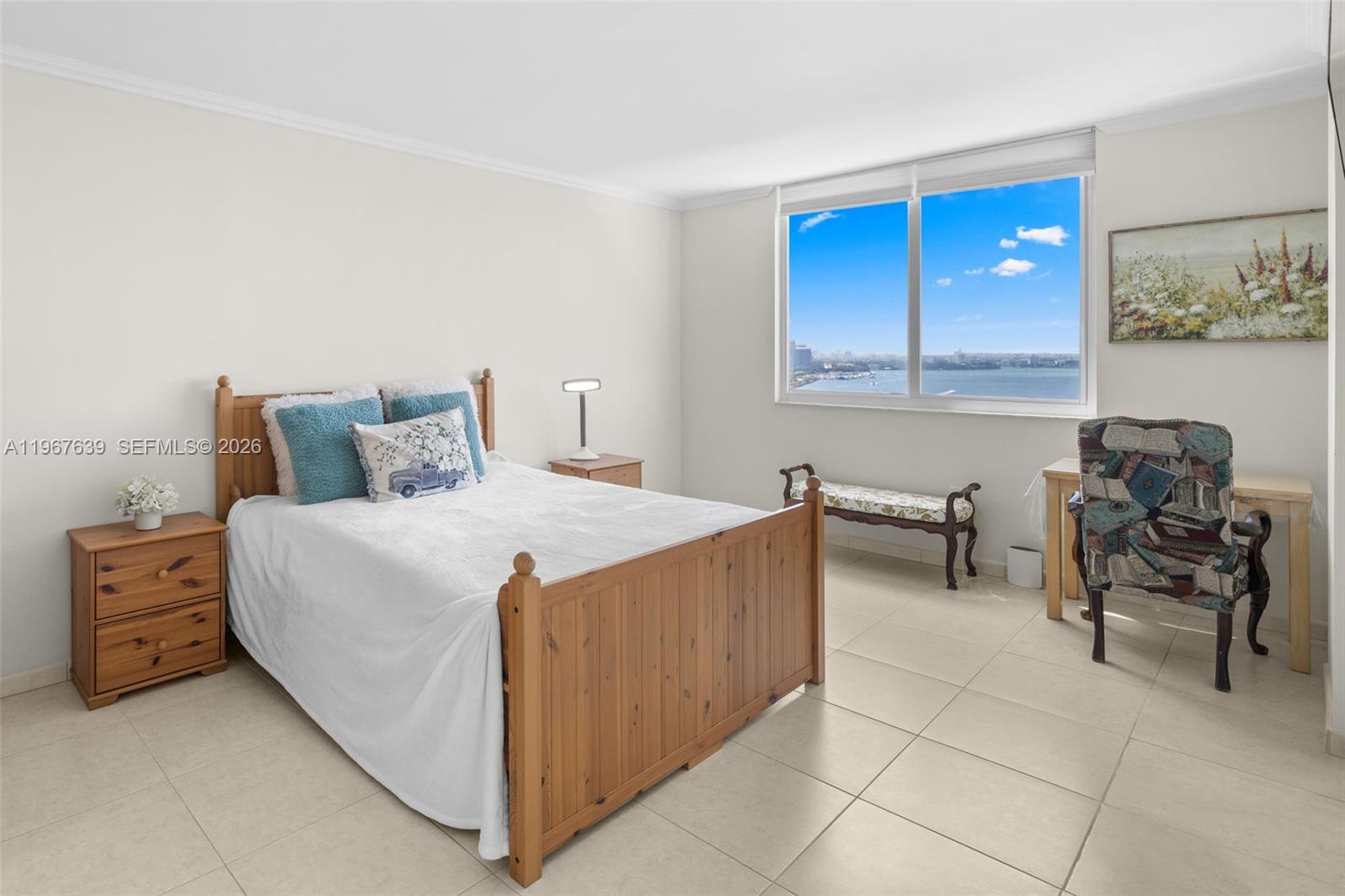 image Arlen House Condo20