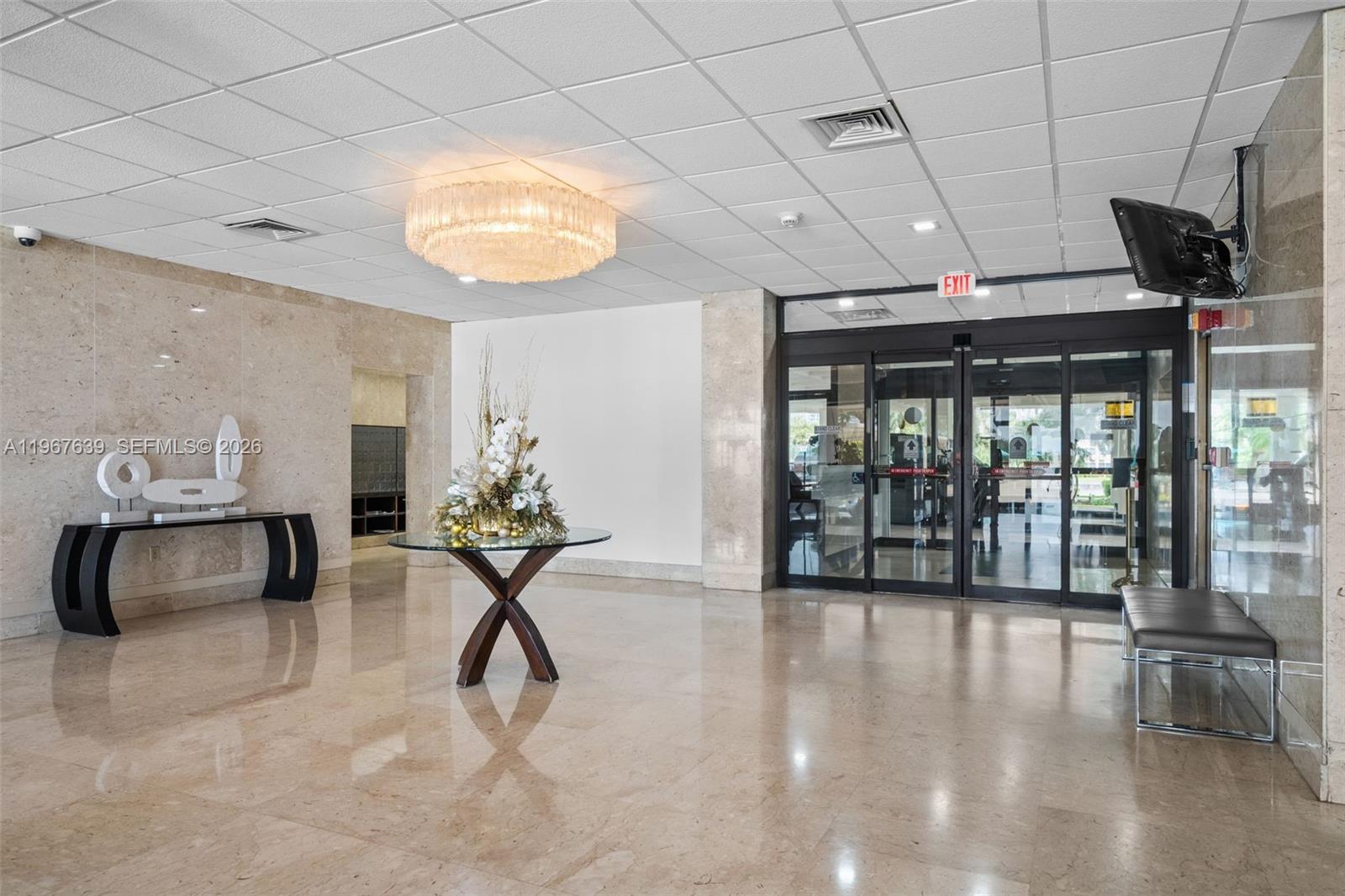 image Arlen House Condo29