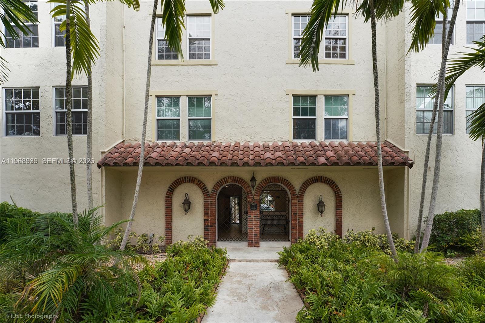 411 Anastasia Ave #303 Coral Gables, FL 33134