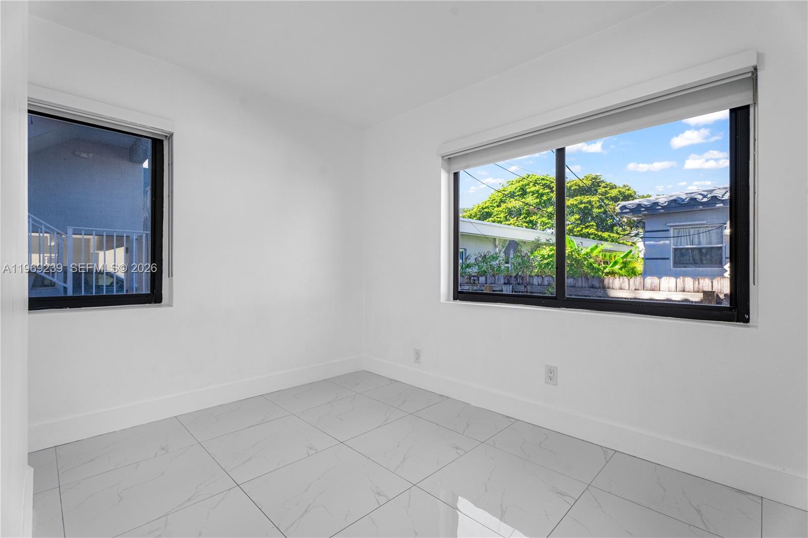 705 83rd St #5 Miami Beach, FL 33141