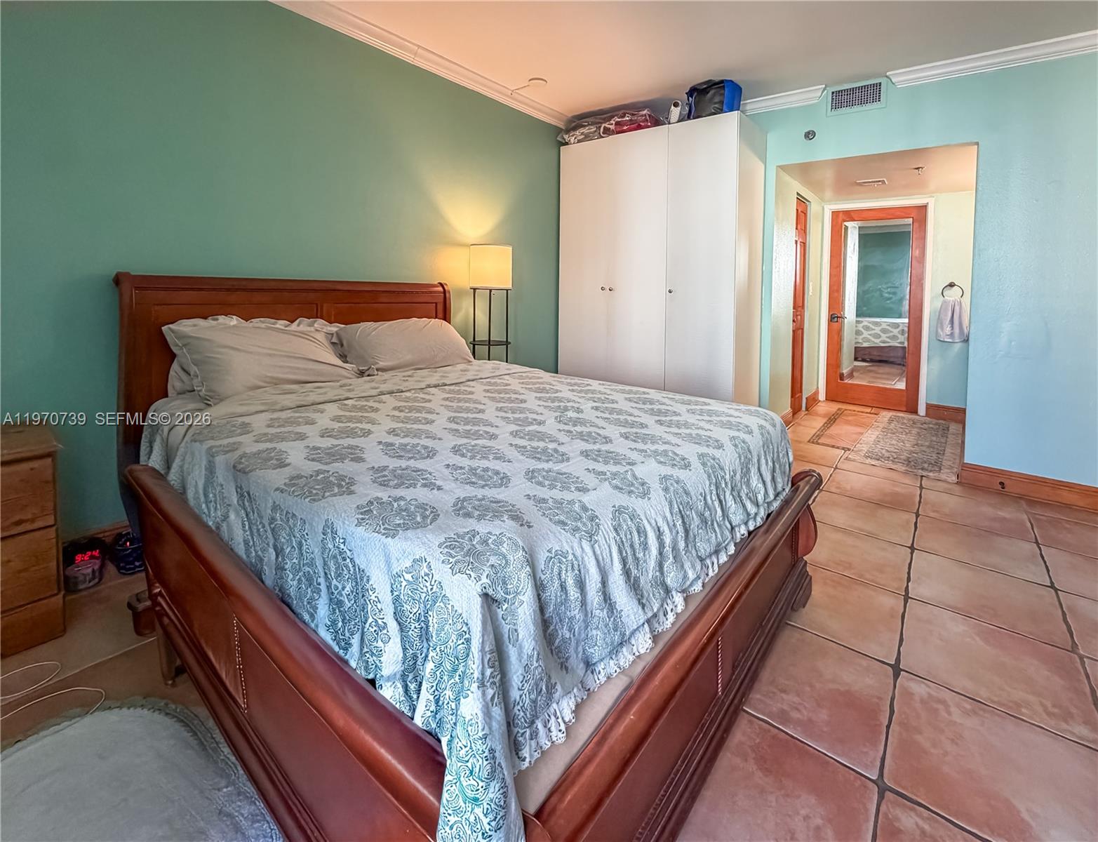 520 Brickell Key Dr #A1912 Miami, FL 33131