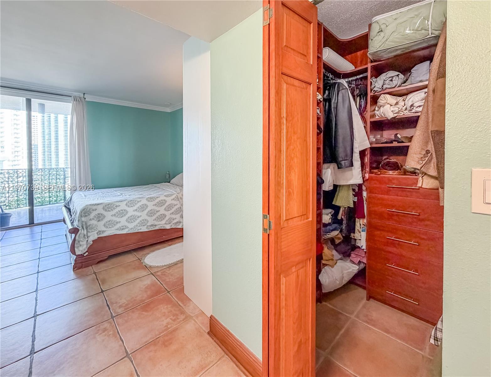 520 Brickell Key Dr #A1912 Miami, FL 33131