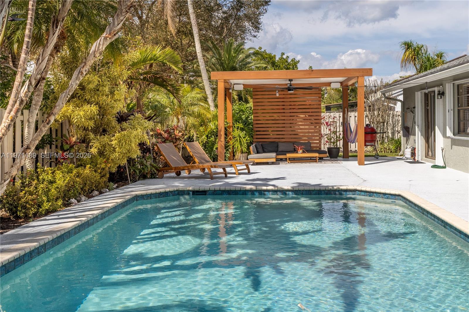 13810 Roanoke St Davie, FL 33325