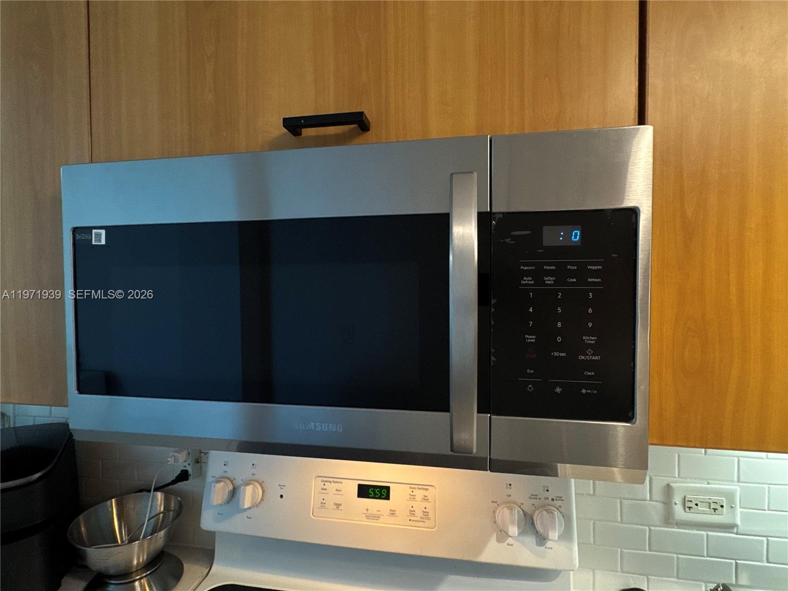 7501 E Treasure Dr #7L North Bay Village, FL 33141