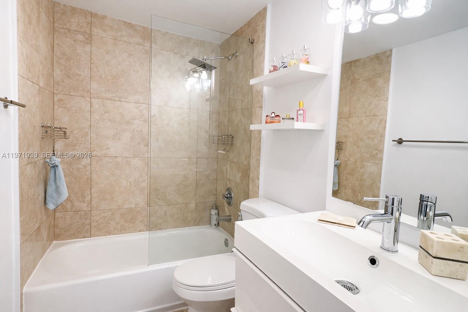 7501 E Treasure Dr #7L North Bay Village, FL 33141