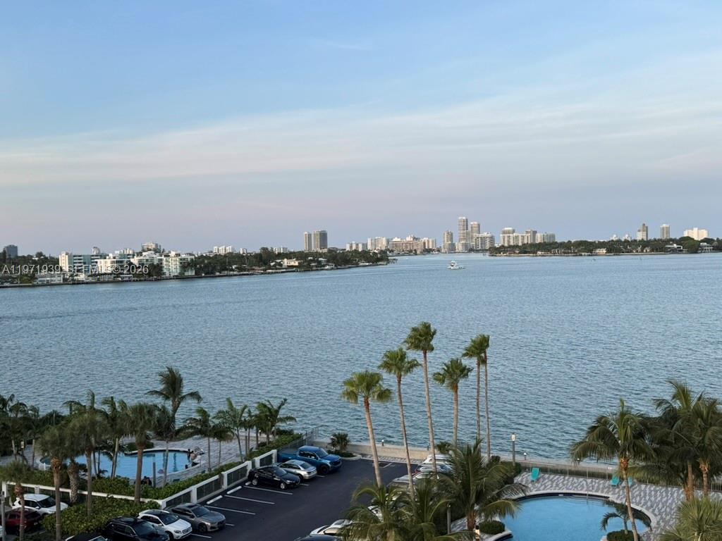 7501 E Treasure Dr #7L North Bay Village, FL 33141