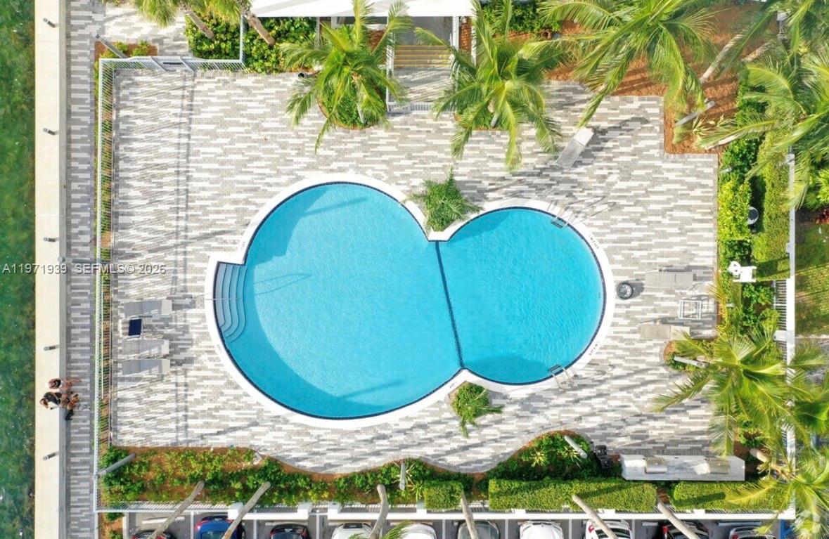 7501 E Treasure Dr #7L North Bay Village, FL 33141