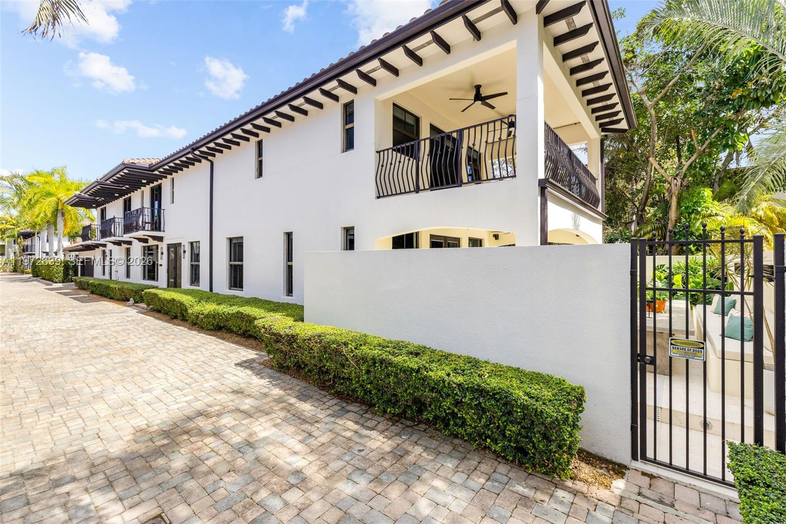 3020 Mcdonald St #22 Miami, FL 33133