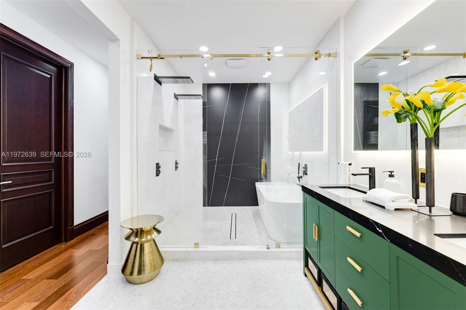 3020 Mcdonald St #22 Miami, FL 33133