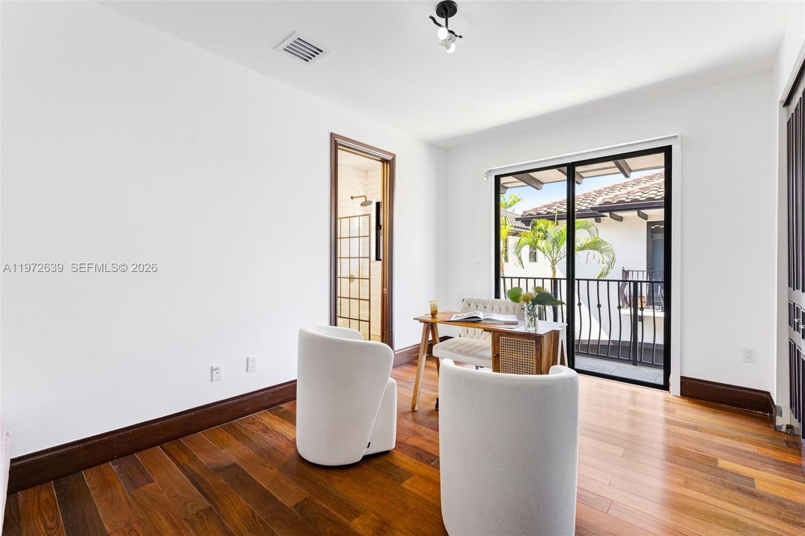 3020 Mcdonald St #22 Miami, FL 33133