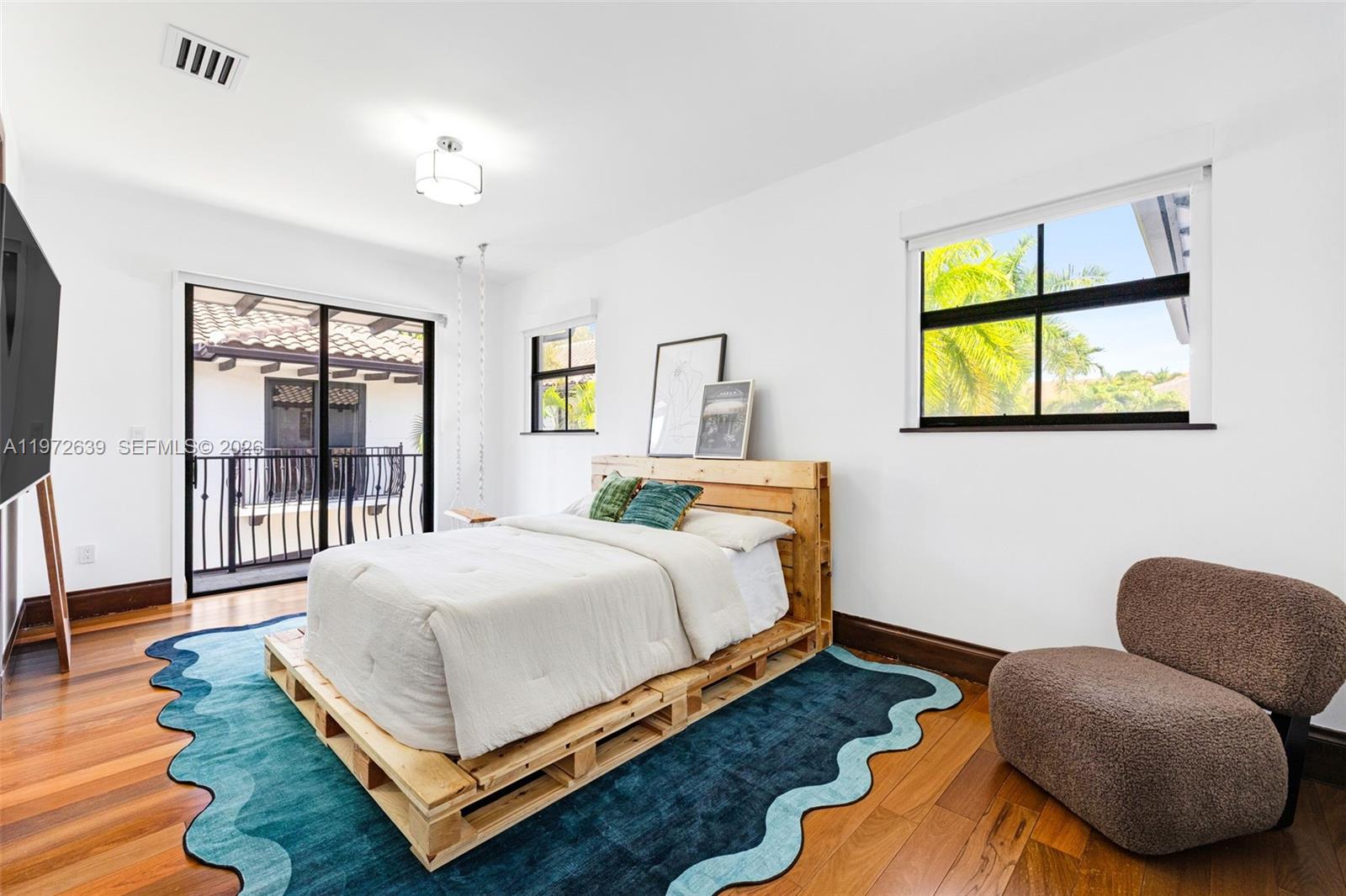 3020 Mcdonald St #22 Miami, FL 33133