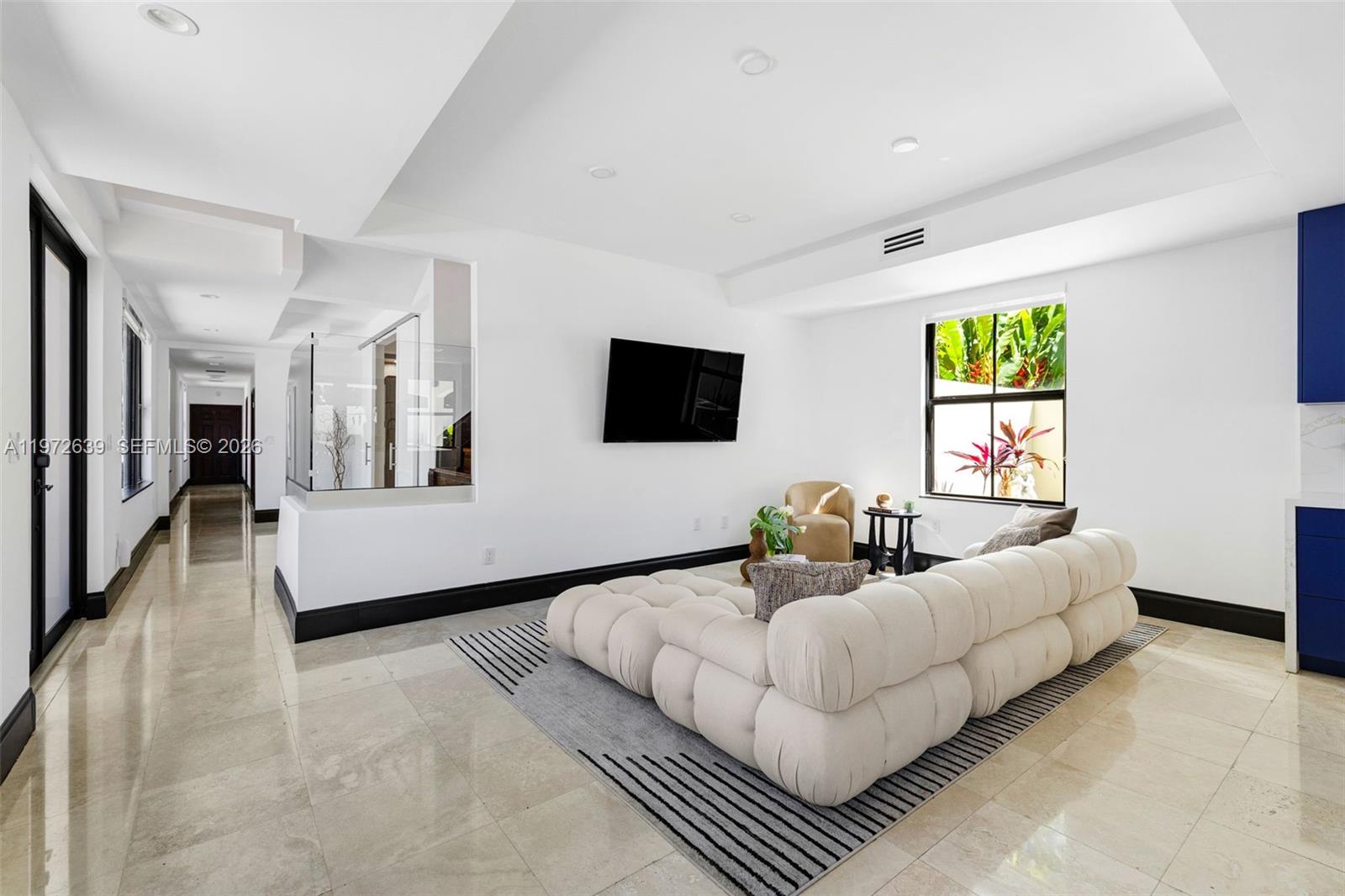 3020 Mcdonald St #22 Miami, FL 33133