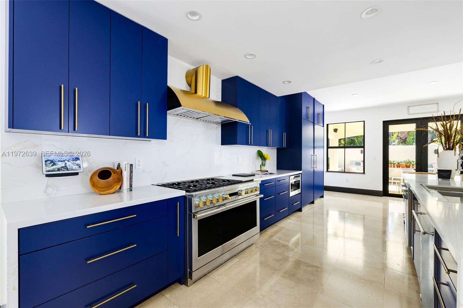 3020 Mcdonald St #22 Miami, FL 33133