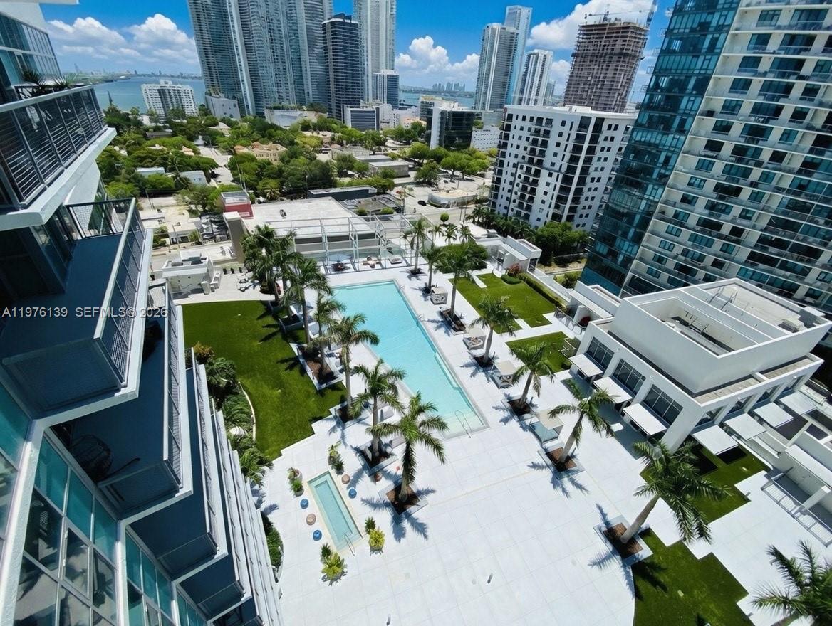 image 4 Midtown11