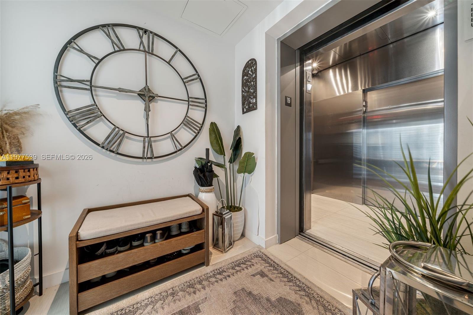 460 NE 28th St #1901 Miami, FL 33137