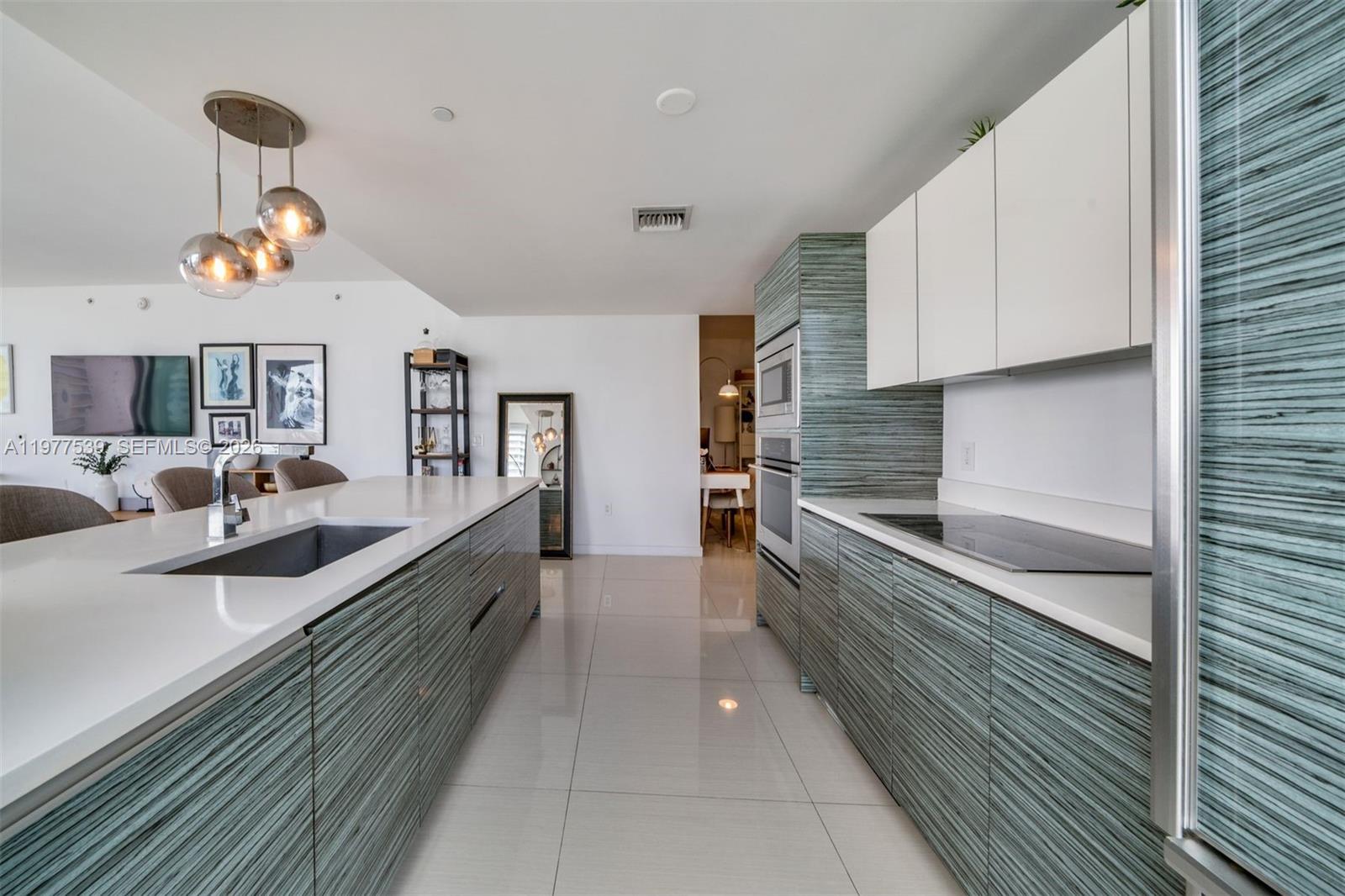 460 NE 28th St #1901 Miami, FL 33137