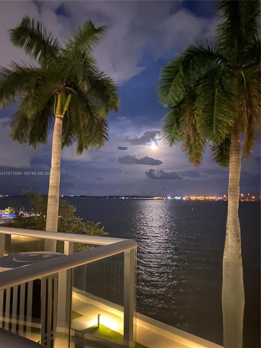 1541 Brickell Ave #B403 Miami, FL 33129