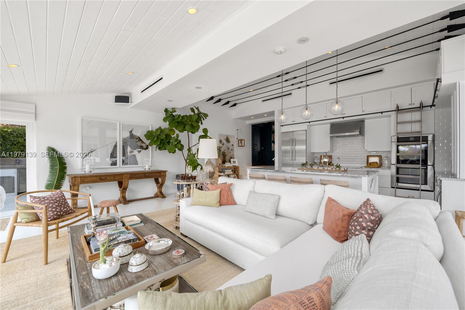 536 Jeronimo Dr Coral Gables, FL 33146