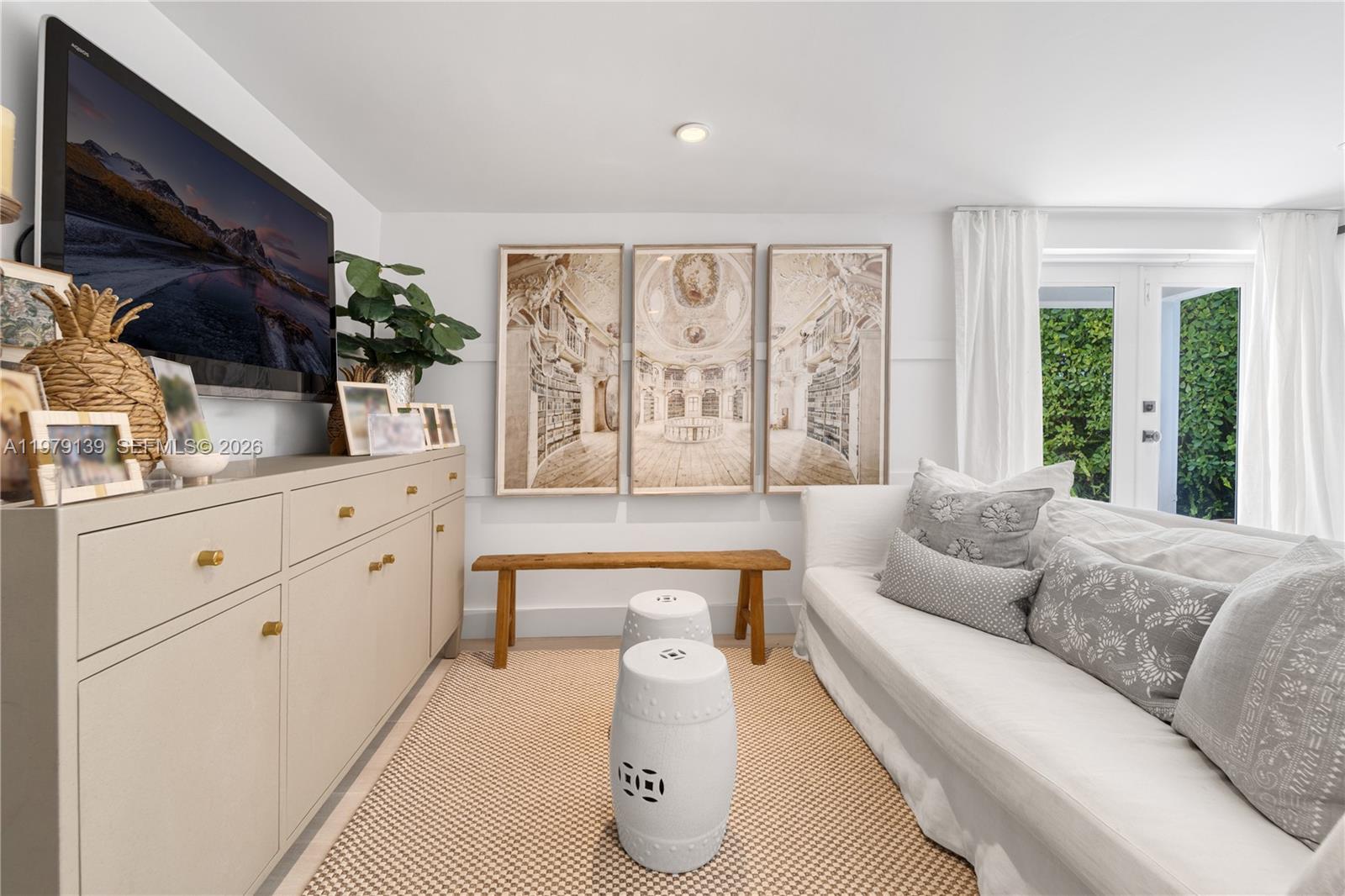 536 Jeronimo Dr Coral Gables, FL 33146