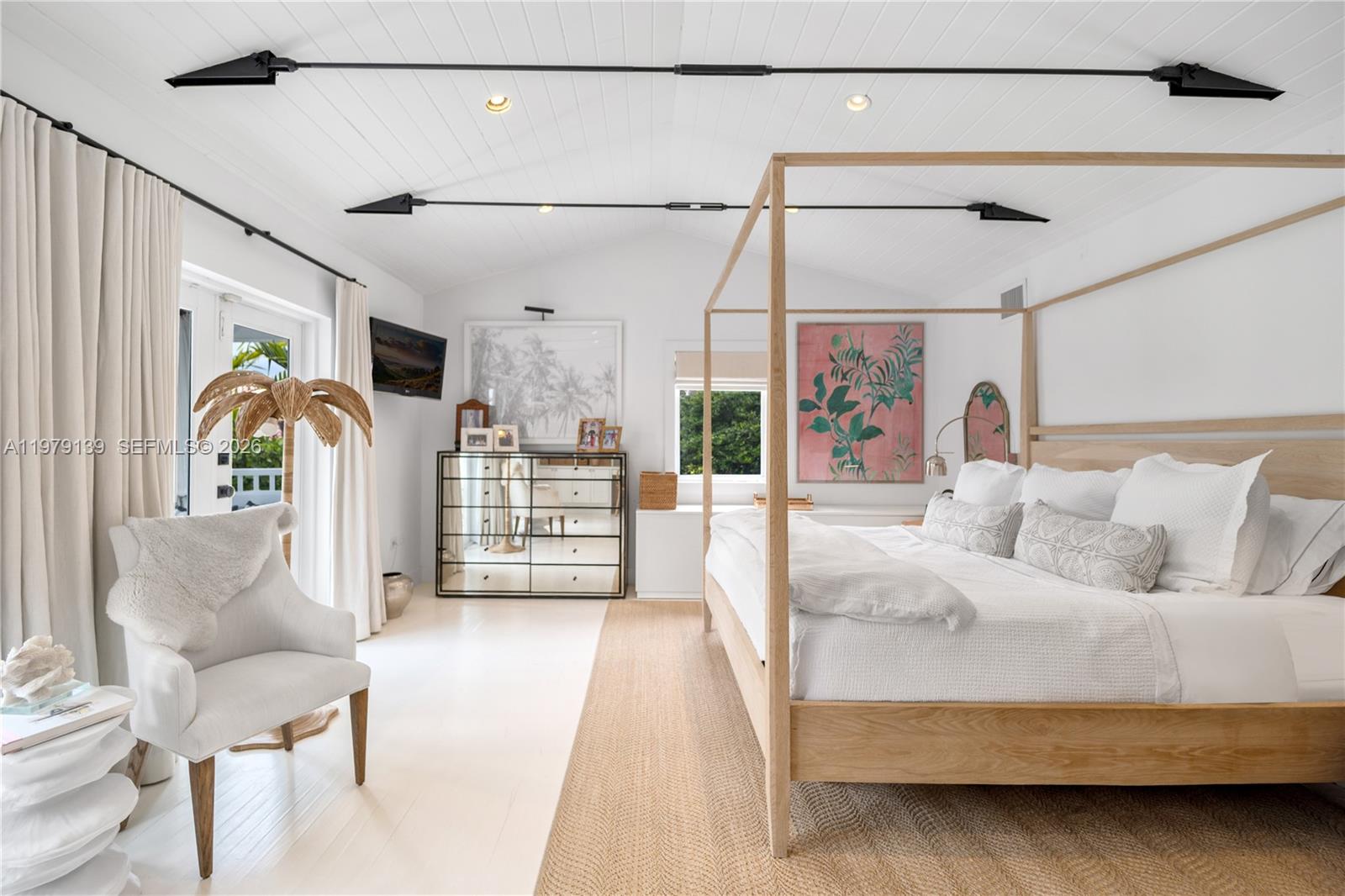 536 Jeronimo Dr Coral Gables, FL 33146