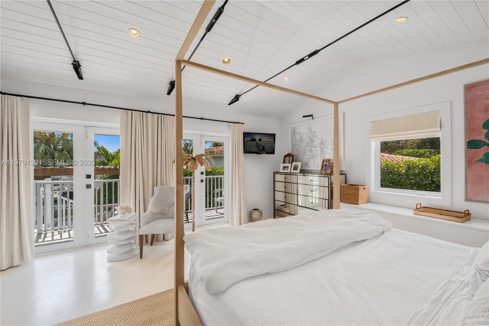 536 Jeronimo Dr Coral Gables, FL 33146