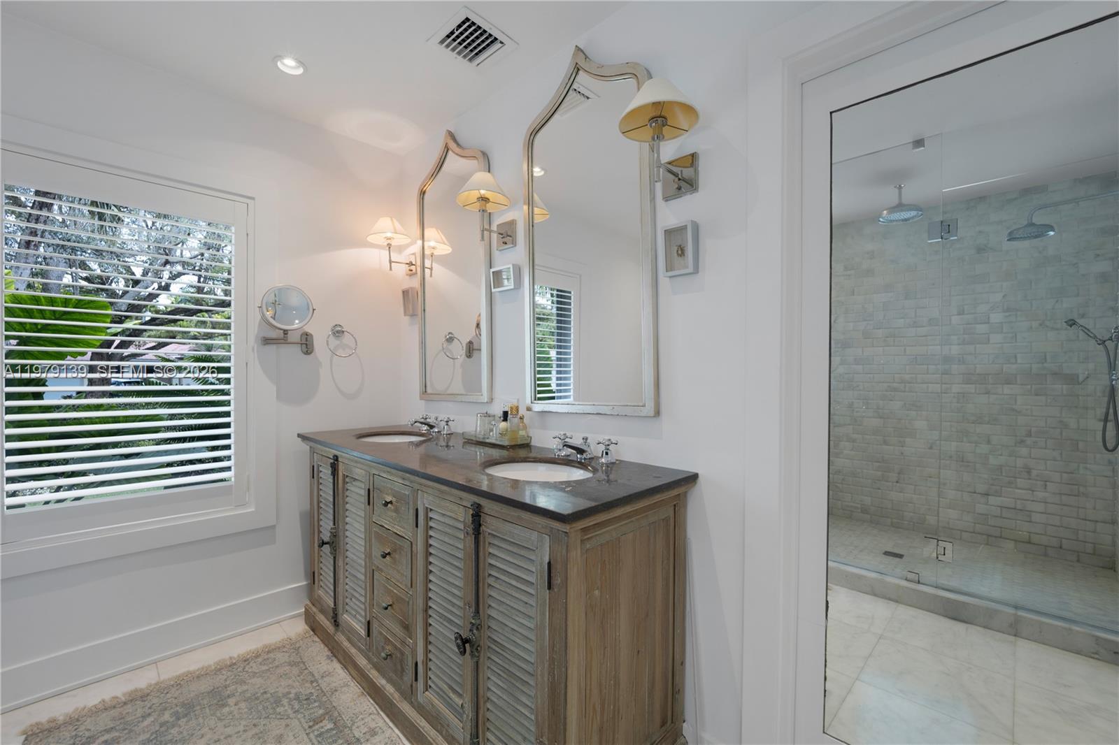 536 Jeronimo Dr Coral Gables, FL 33146