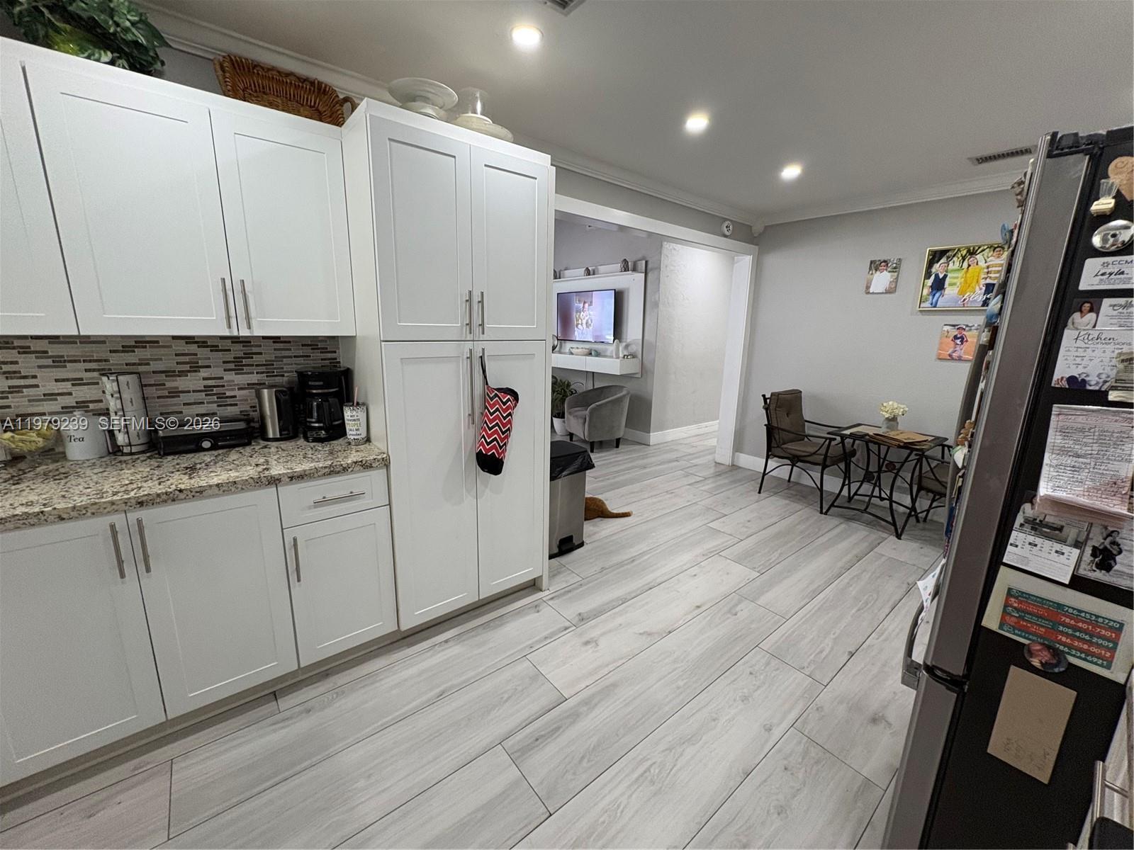 160 South Dr Miami Springs, FL 33166