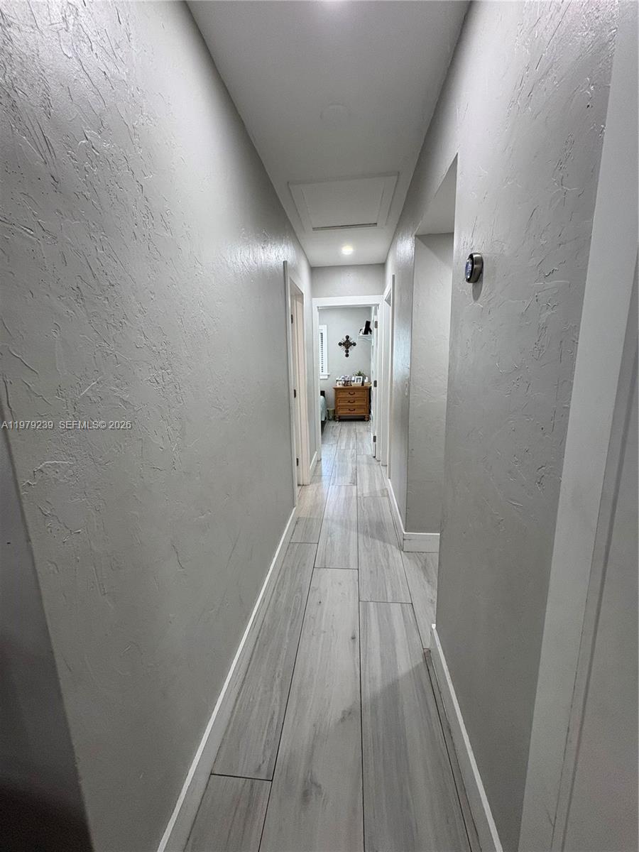 160 South Dr Miami Springs, FL 33166