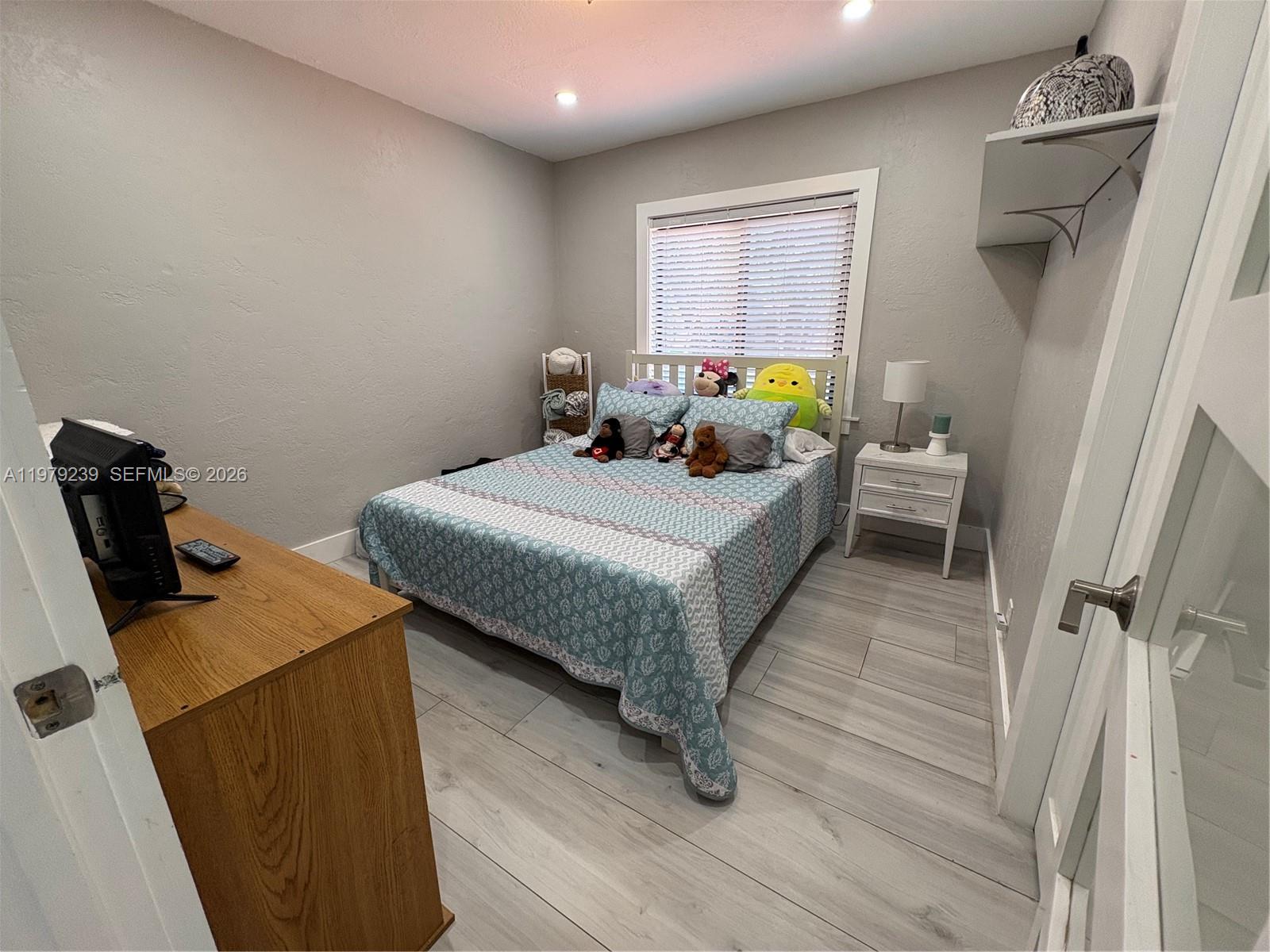 160 South Dr Miami Springs, FL 33166