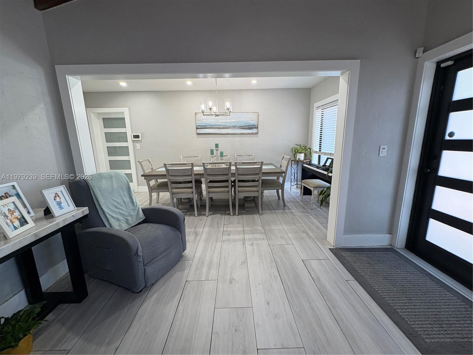 160 South Dr Miami Springs, FL 33166