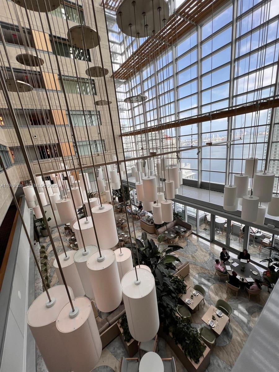 image Brickell Arch6