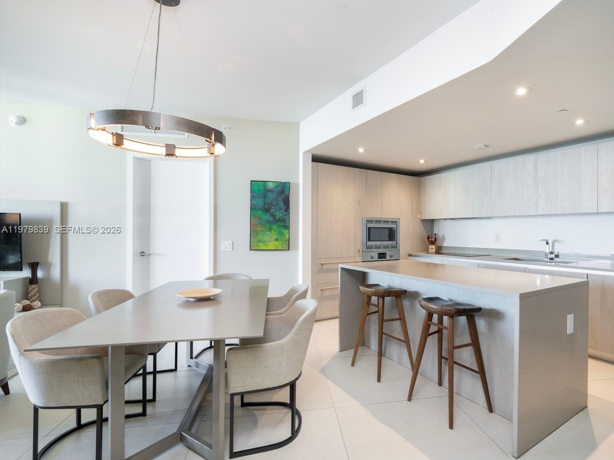 4111 S Ocean Dr #1206 Hollywood, FL 33019