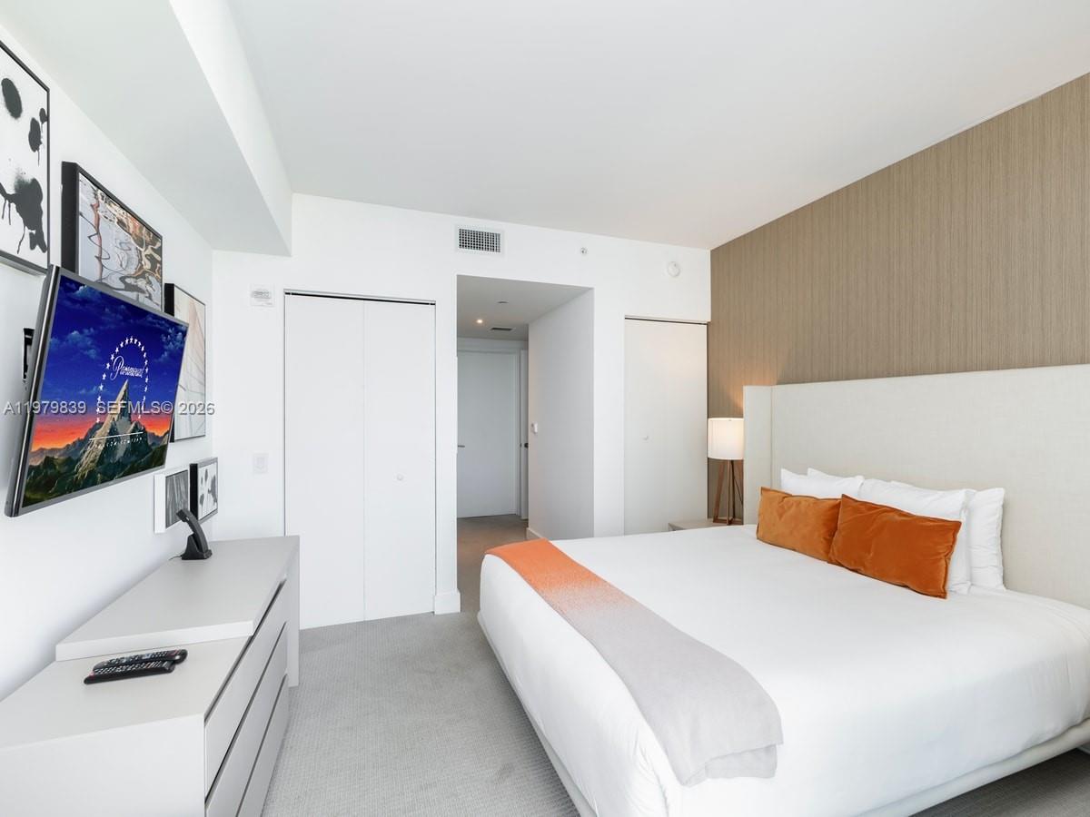 4111 S Ocean Dr #1206 Hollywood, FL 33019