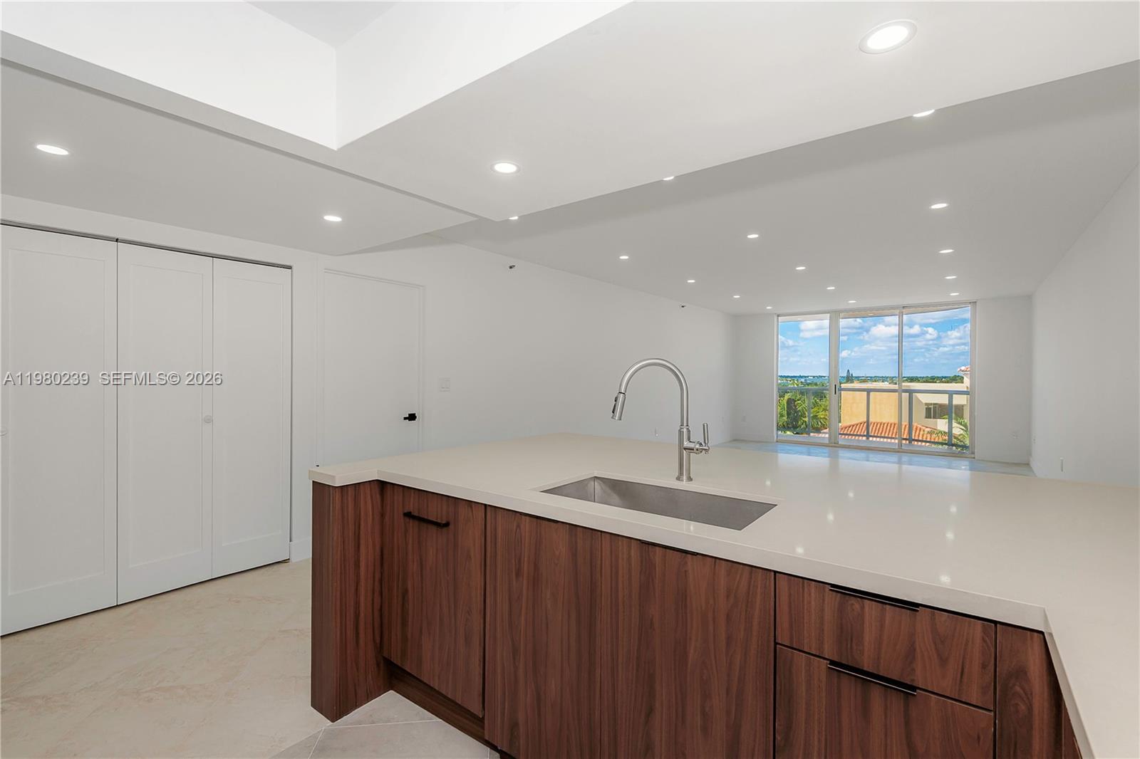 8855 W Collins Ave #6E Surfside, FL 33154