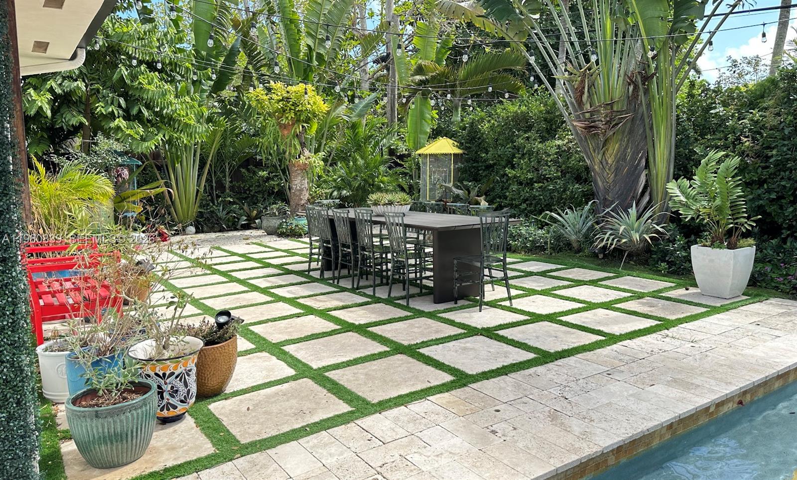 6520 SW 65th St South Miami, FL 33143