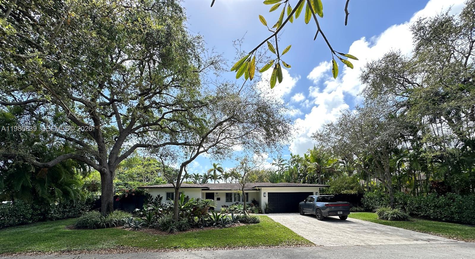 6520 SW 65th St South Miami, FL 33143