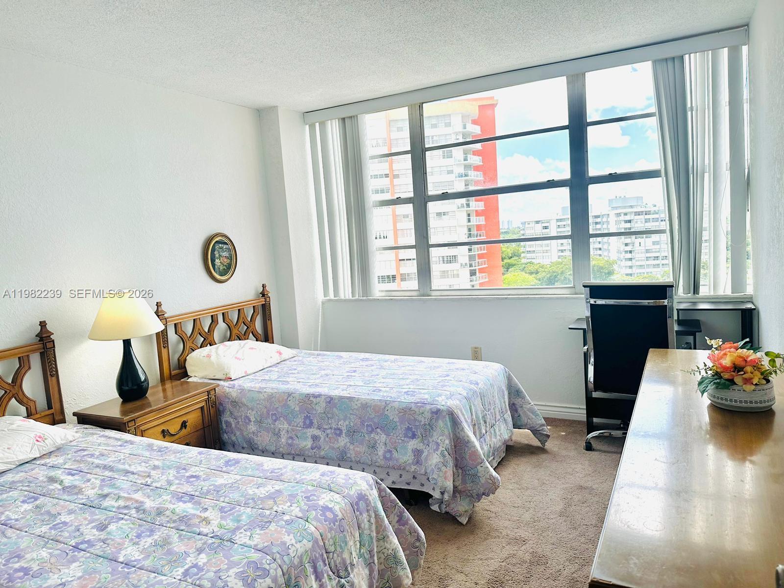 1301 NE Miami Gdns Dr #915W Miami, FL 33179