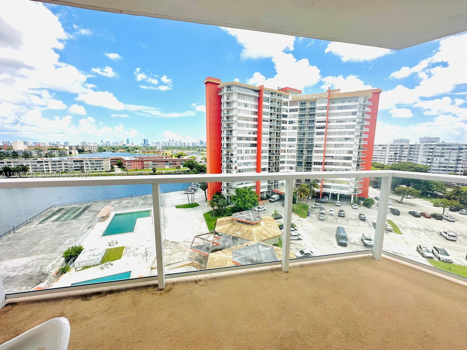 1301 NE Miami Gdns Dr #915W Miami, FL 33179