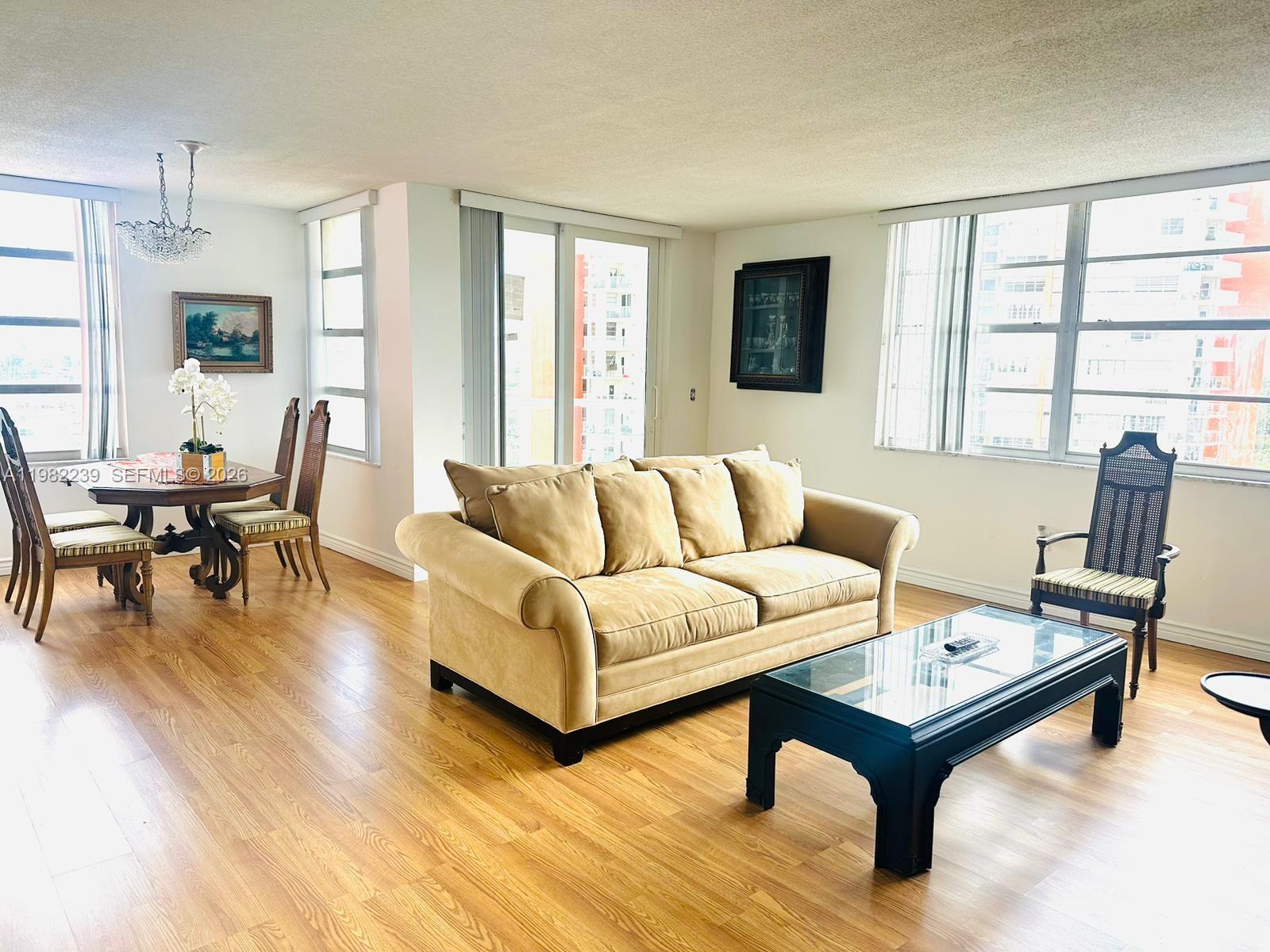 1301 NE Miami Gdns Dr #915W Miami, FL 33179