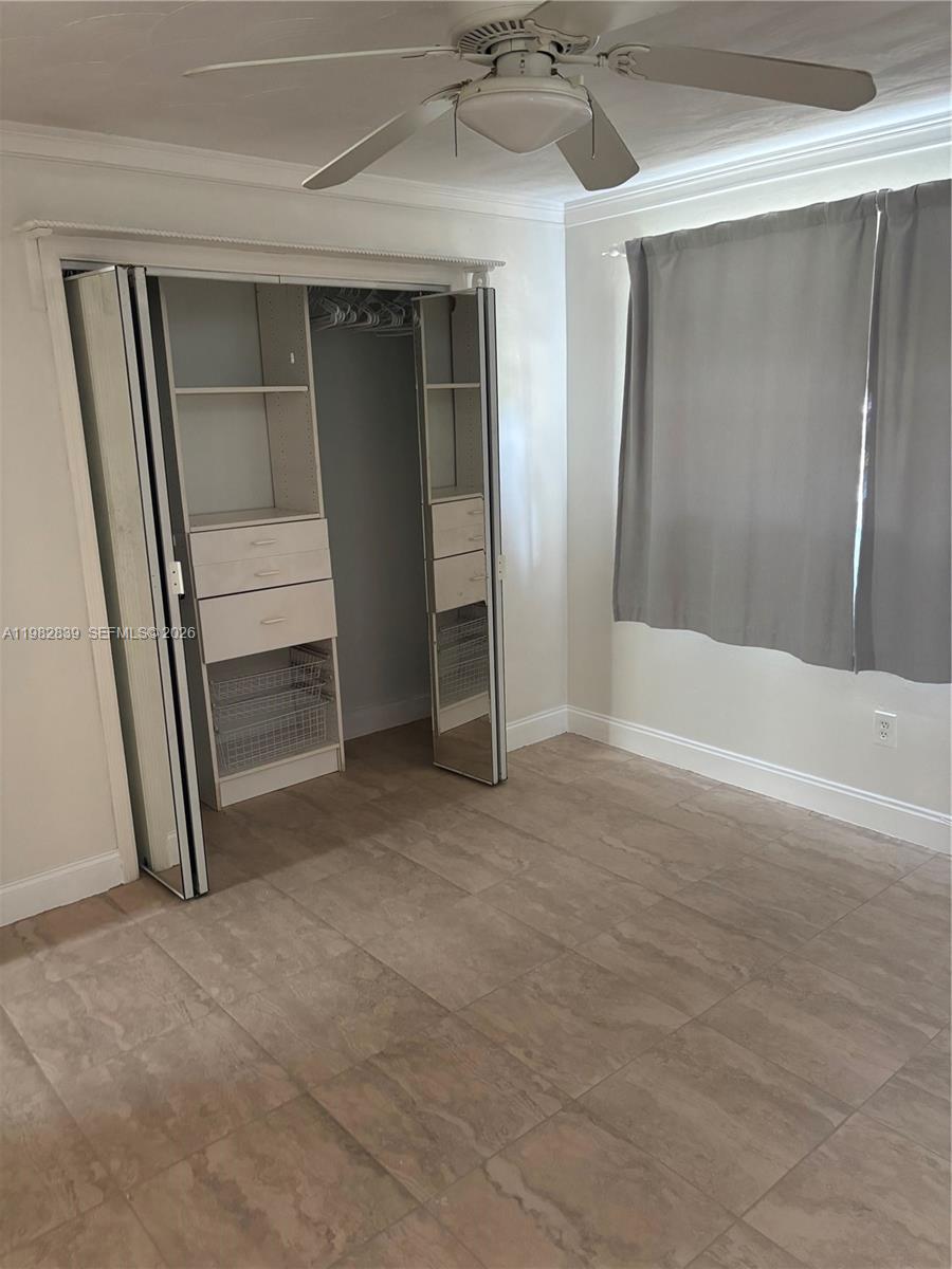 729 NE 2nd Ct Hallandale Beach, FL 33009