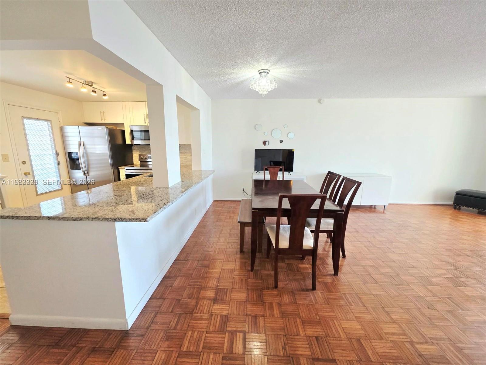 319 NE 14th Ave #702 Hallandale Beach, FL 33009