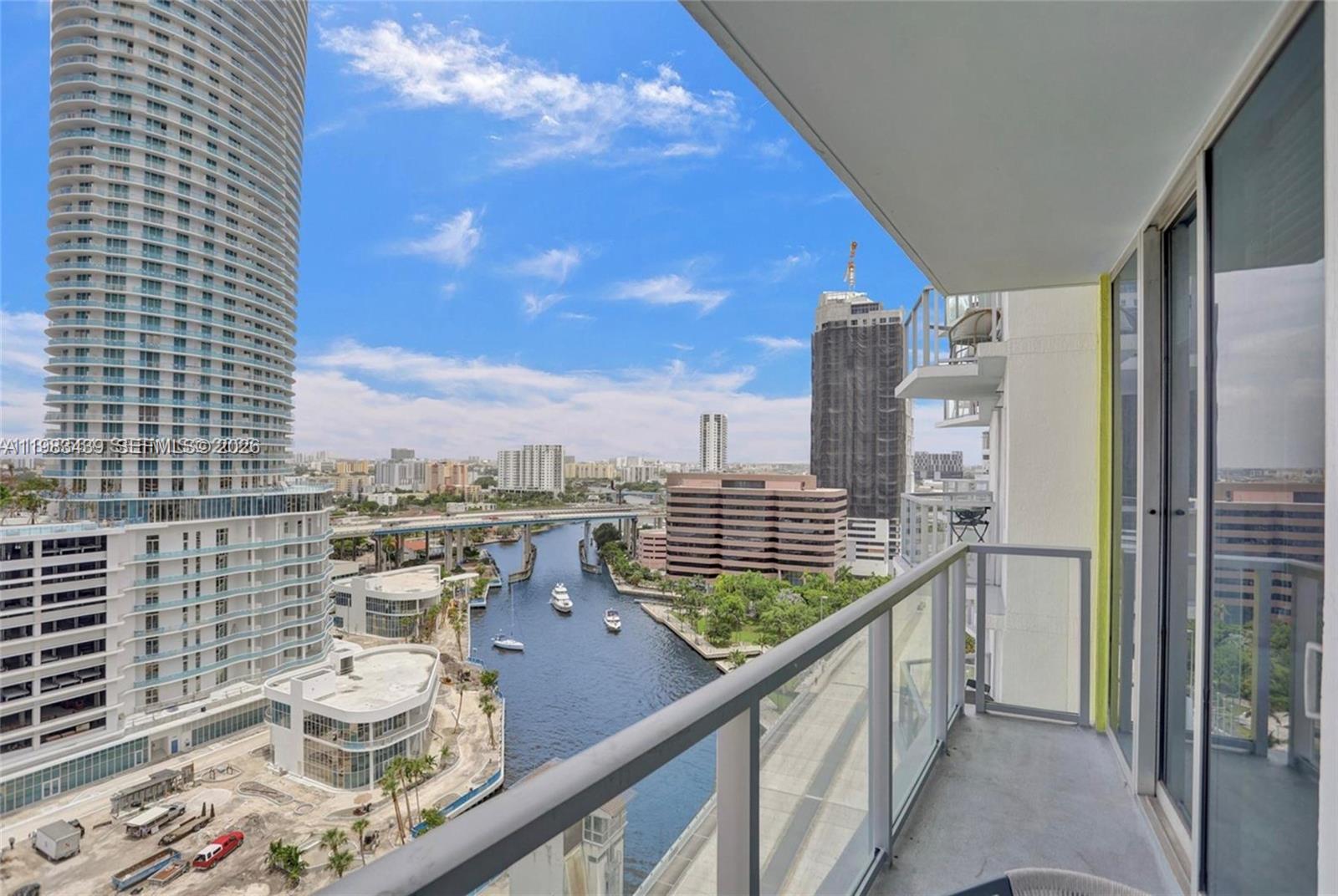 image Latitude on the River35