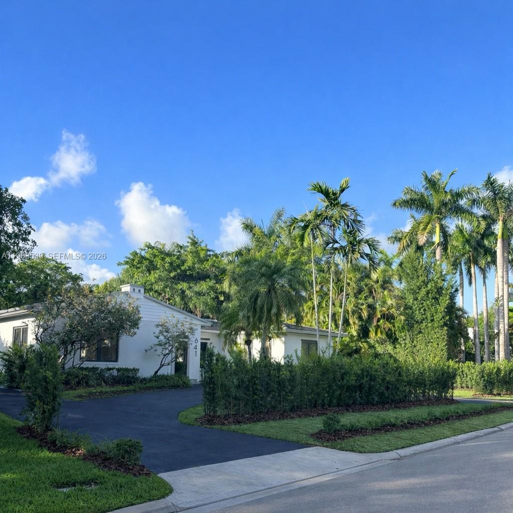 641 Island Rd Miami, FL 33137