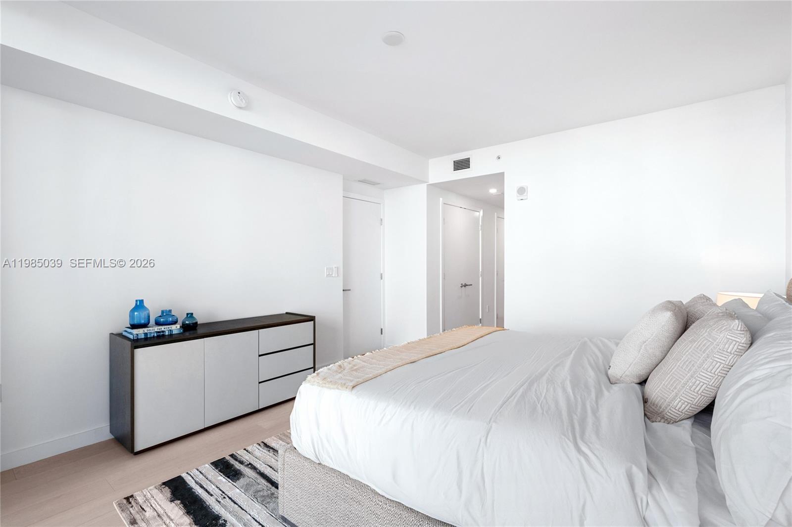 image La Baia Bay Harbor19