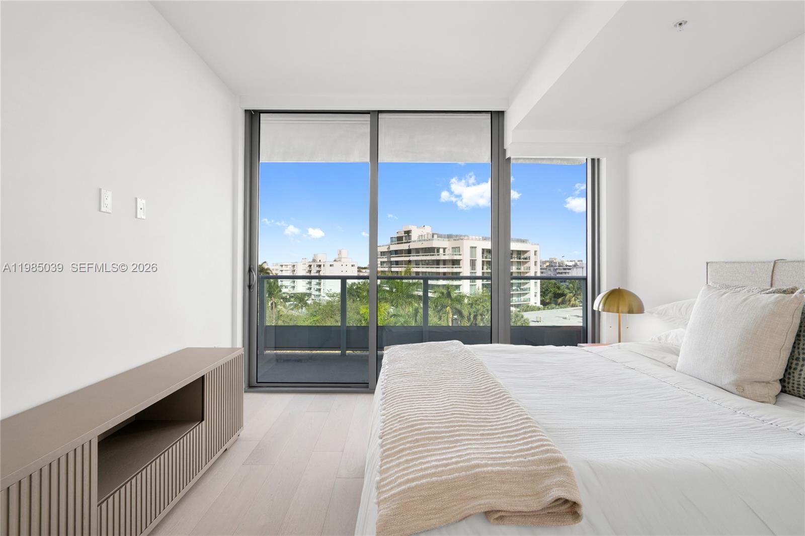 image La Baia Bay Harbor23