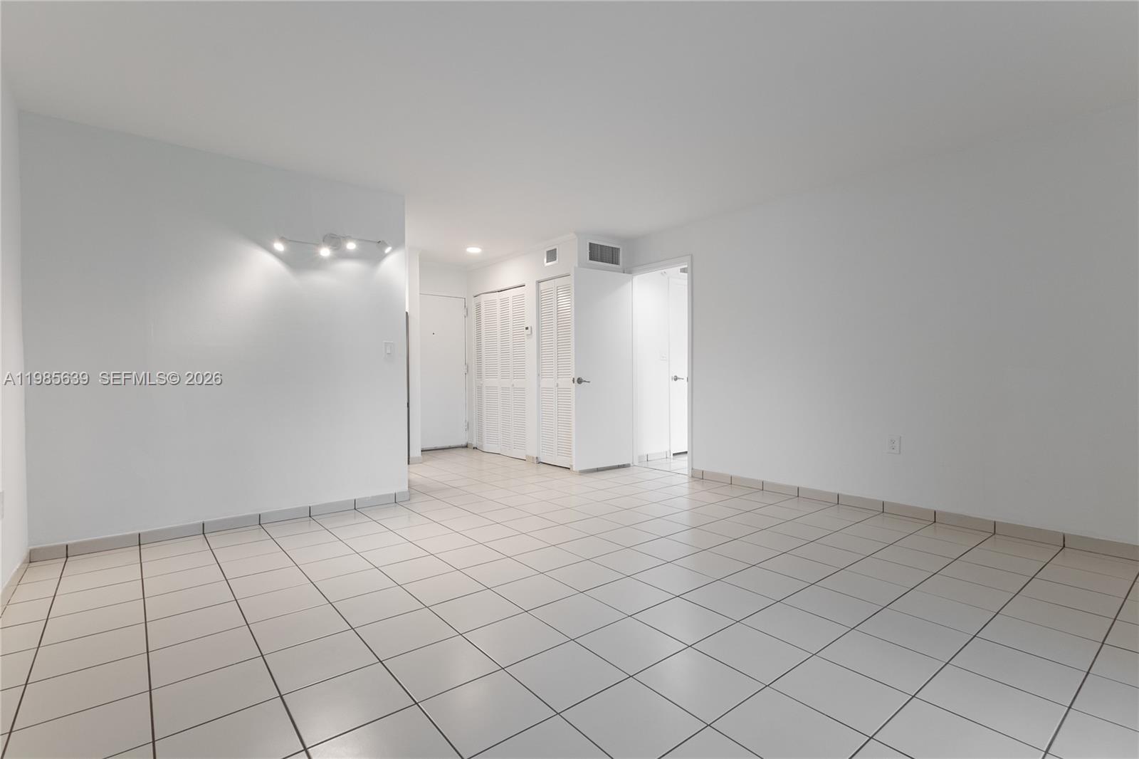 9405 W Flagler St #D205 Miami, FL 33174